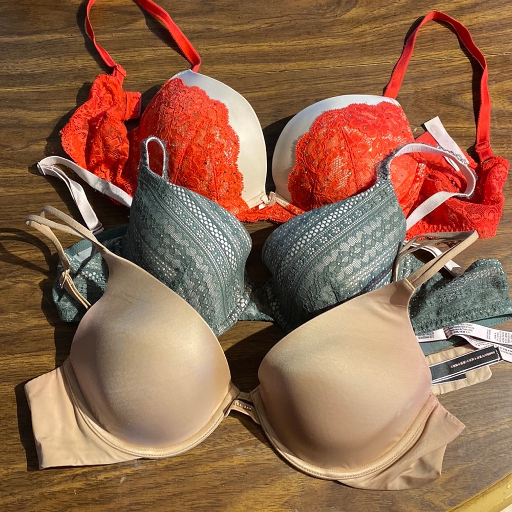3- 36C Victoria secret bras